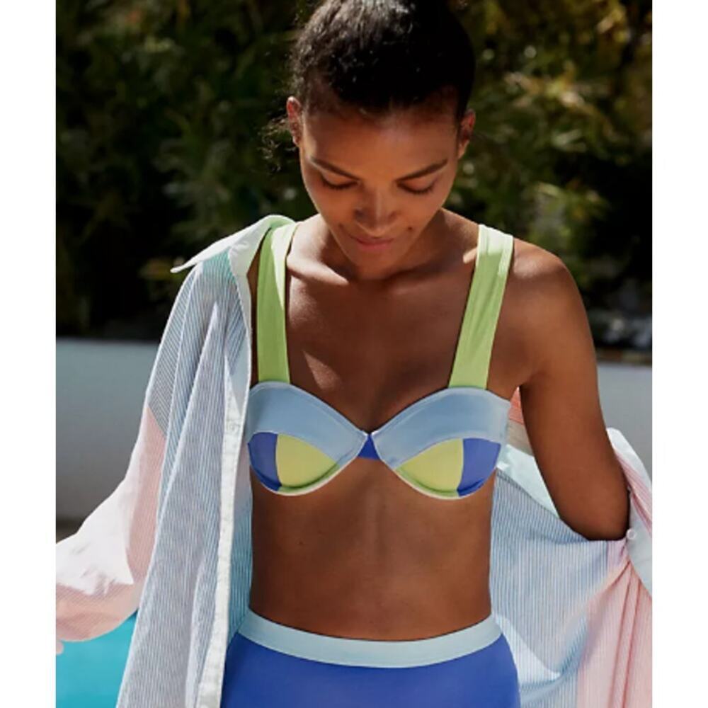 SOLID AND STRIPED Lilo Colorblocked Bikini Top in Neon Blue Green Size Small